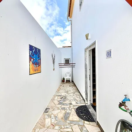 Nyaraló House In - Private Patio - Surf - Baleal